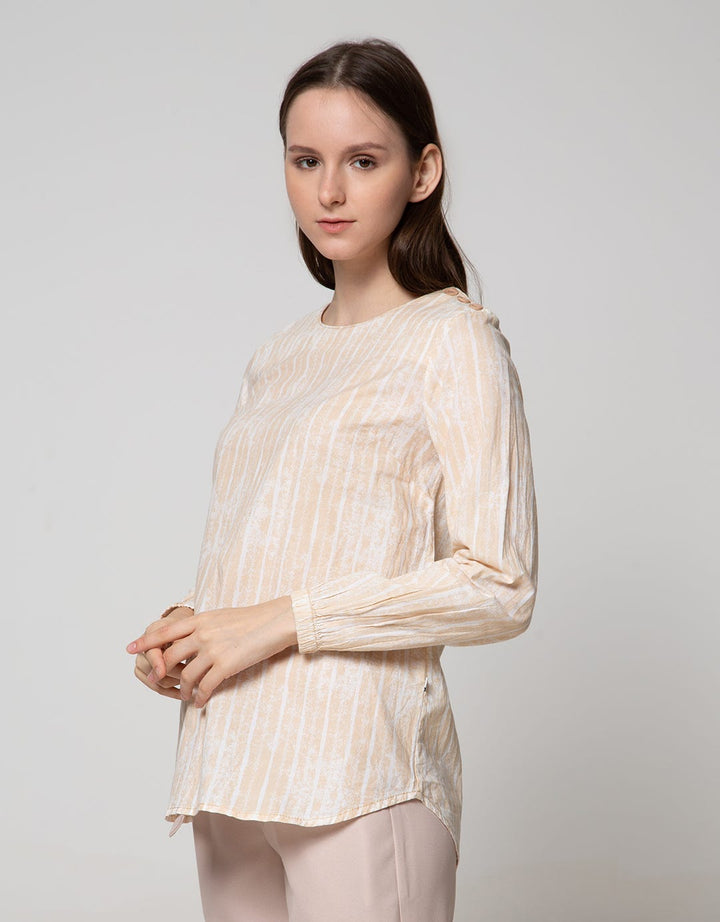 Expand Feyla Blouse With Long Sleeve