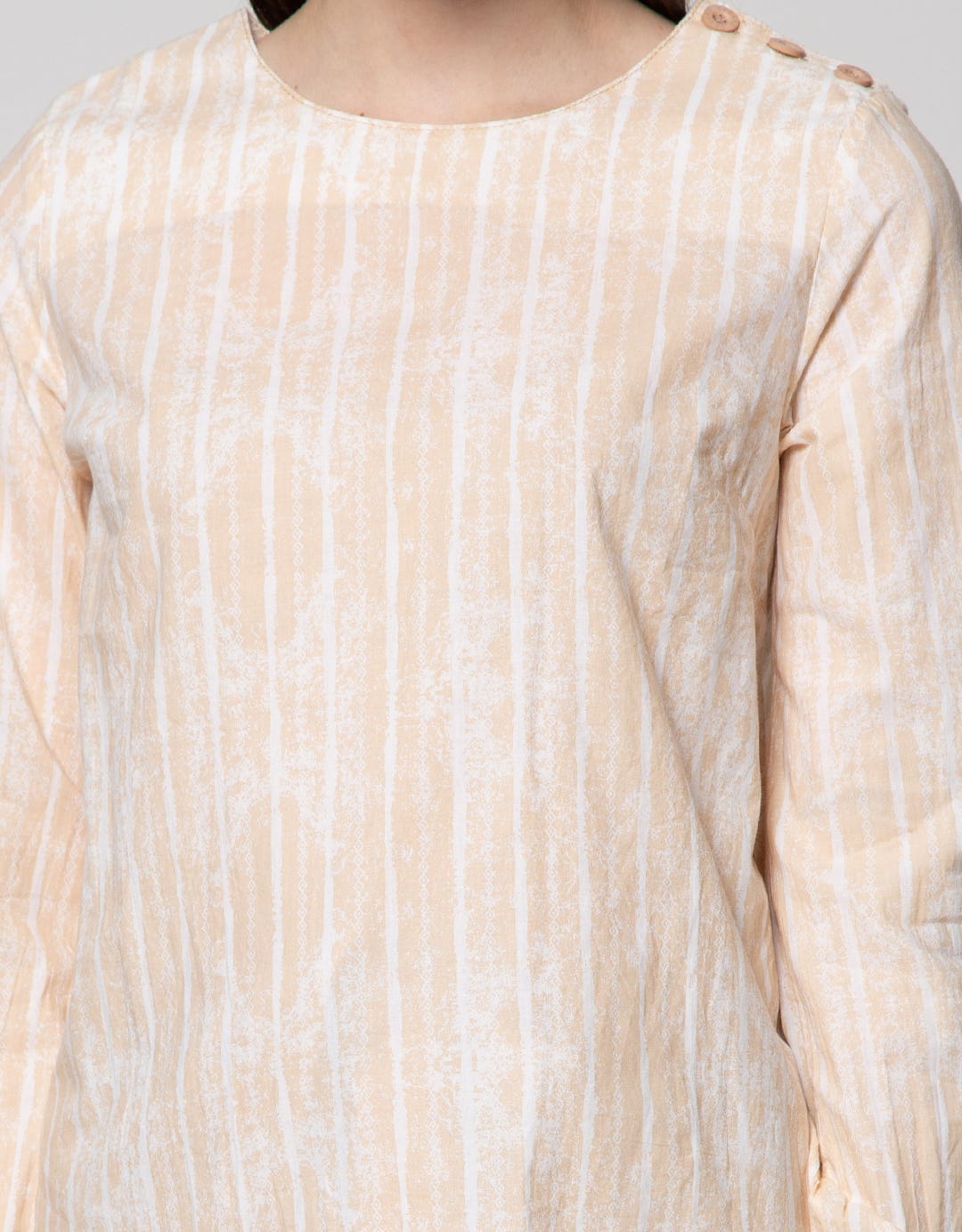 Expand Feyla Blouse With Long Sleeve