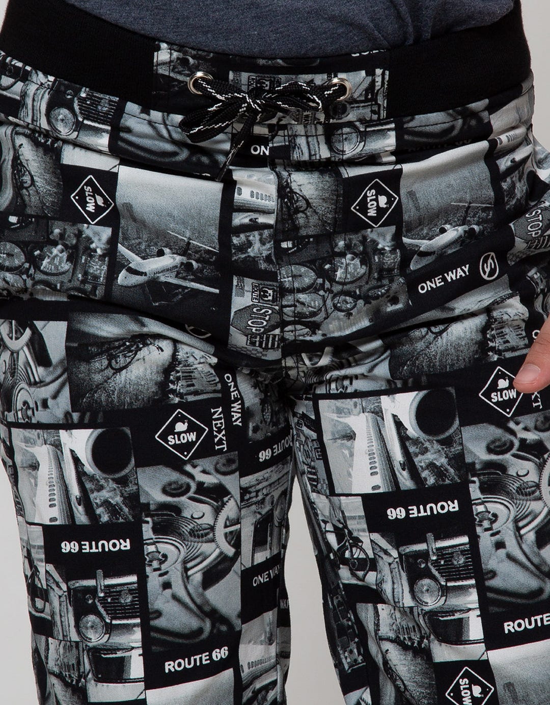 Nevada Short Woven Crop One Way Photo