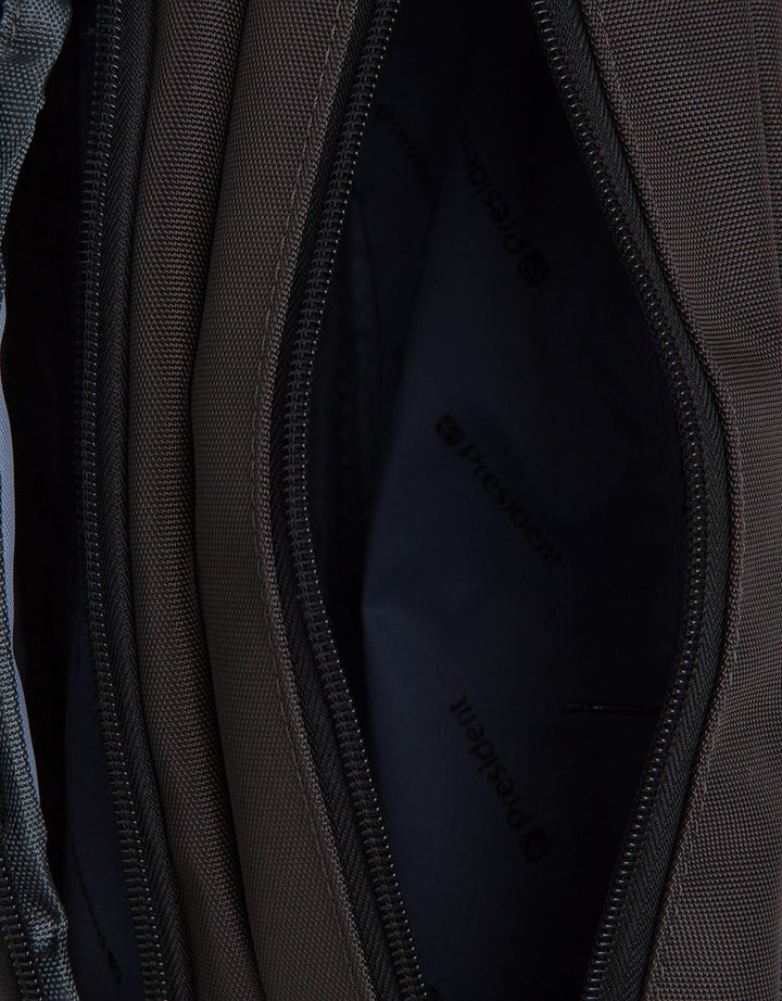 President Chest Bag Buckle