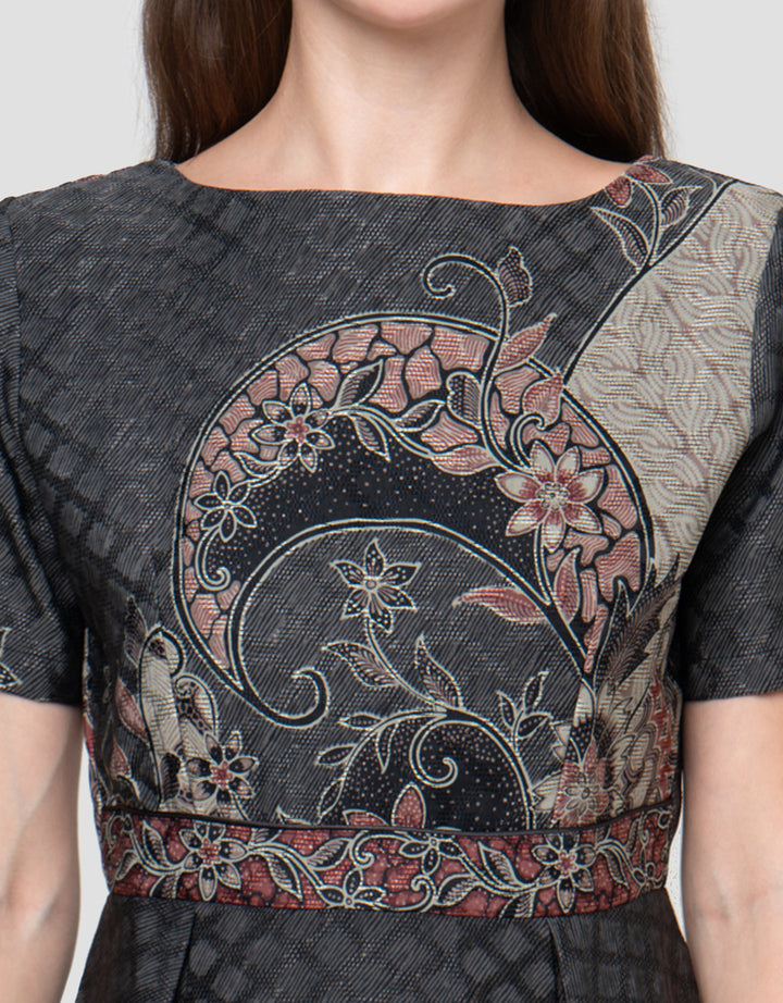 ARJUNA WEDA MANUK KEMBANG BLOUSE BATIK WANITA