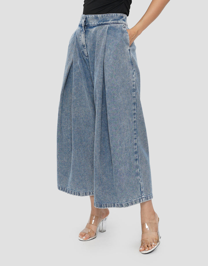SUKO PLEATED CELANA JEANS WANITA