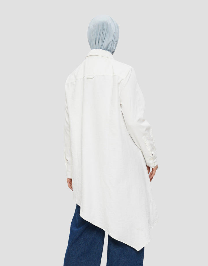 ANNISA ASYMMETRIC KEMEJA LENGAN PANJANG WANITA