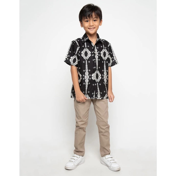 Arjuna Weda Children's Batik Shirt Kawung Baris