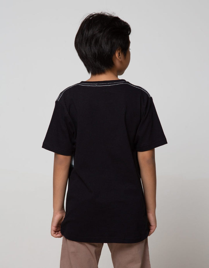 SS T-SHIRT BIZZARE E