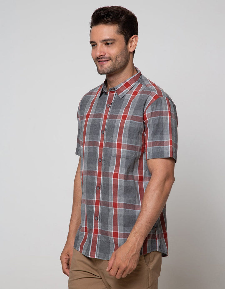 Gab's Short Sleeve Plaid Motif Shirt