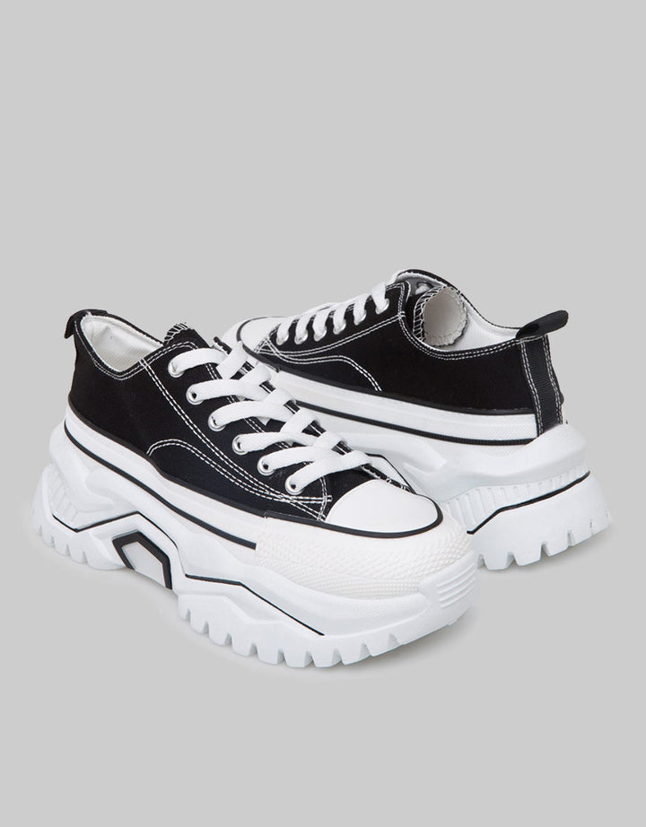 Yongki Komaladi Stitching Contrast Sneakers