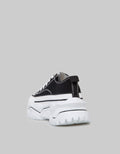 Yongki Komaladi Stitching Contrast Sneakers