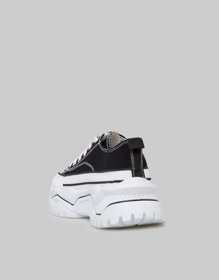 Yongki Komaladi Stitching Contrast Sneakers