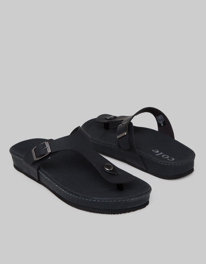 Cole Flip Flops Men Carl1