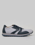 Watchout Round Toe Sneakers