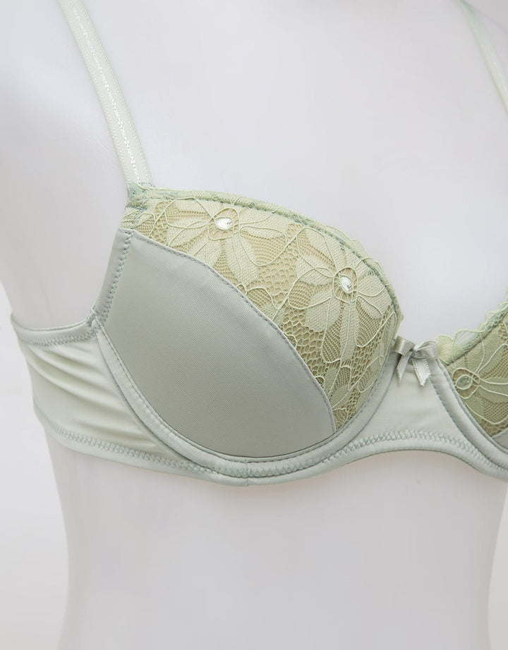St. Yves Non Push Up Regular Bra Pale
