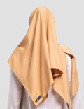 Geela Official Avanti Apple Cinnamon Hijab Wanita