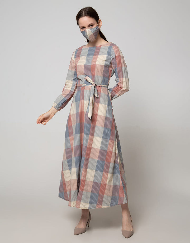 Expand Qosly Dresses