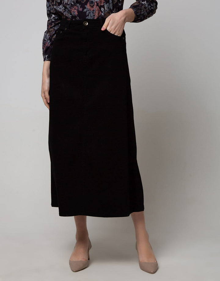 Expand Aunty Skirts