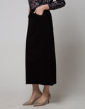 Expand Aunty Skirts