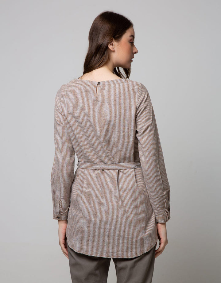 Expand Azkia Blouse
