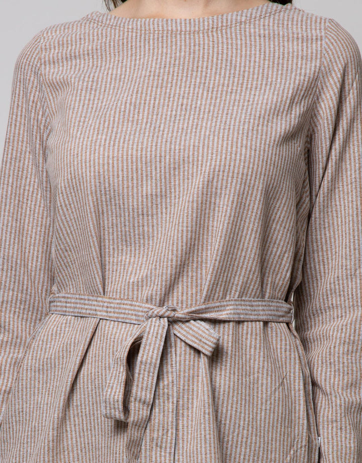 Expand Azkia Blouse