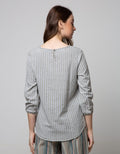 Expand Widya Stripe