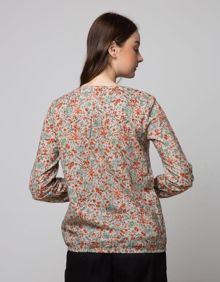 Expand Yarma Blouse