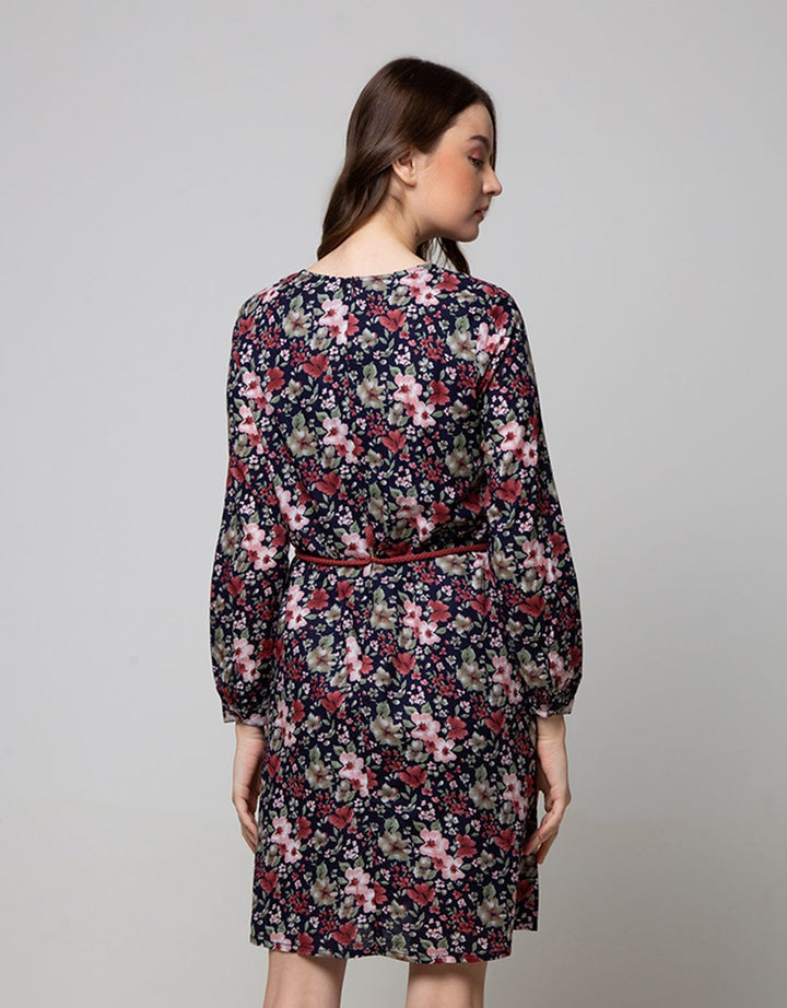 Expand Aneta Dresses