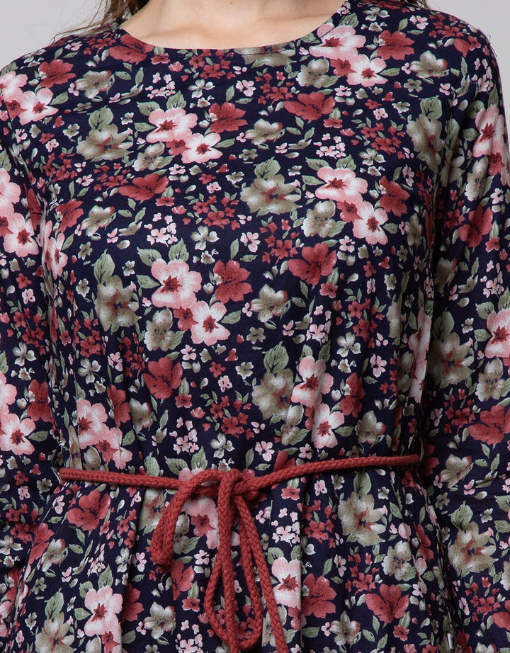 Expand Aneta Dresses