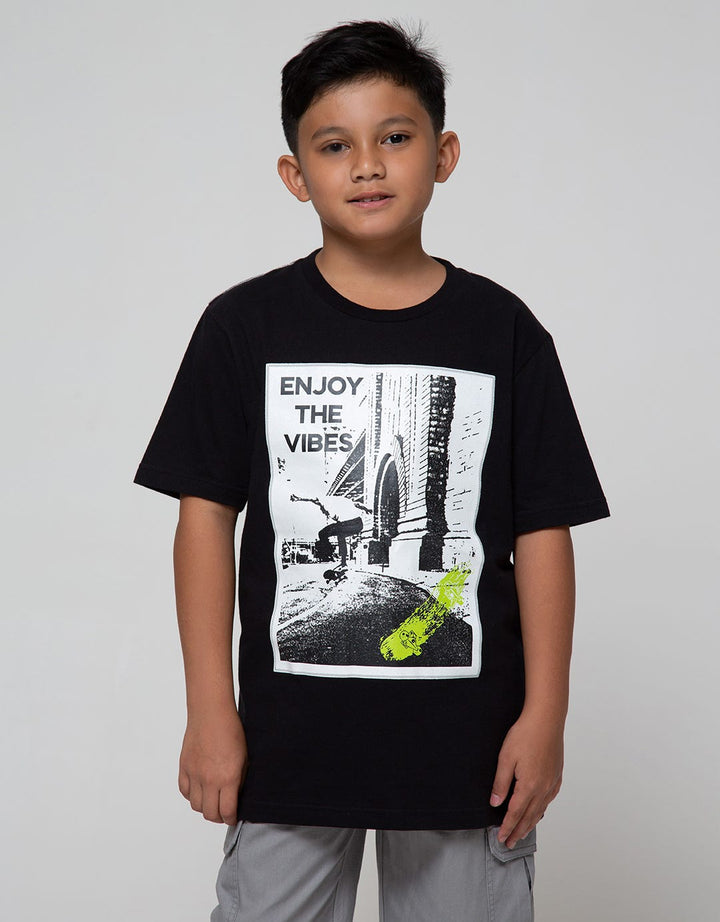 Nevada Short Sleeve T-Shirt Enjoy The Vibe