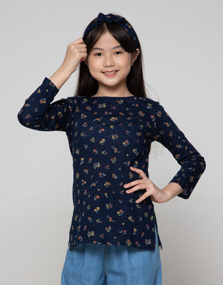 Exit Girls Larrae T-