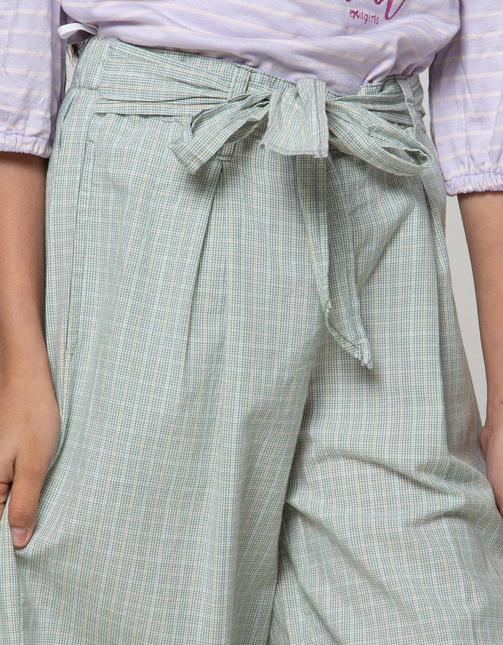 Exit Girls Irvetta P