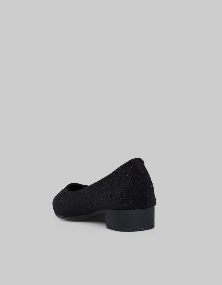 Laviola Pointy Beads Flat Shoes Wanita