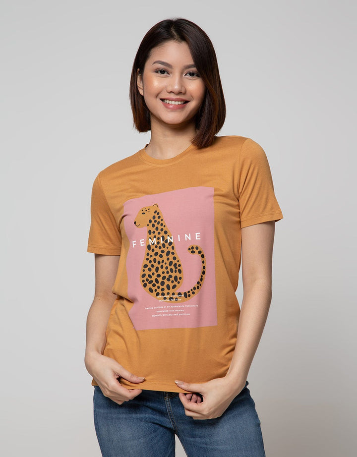Geela Feminine T-Shirt