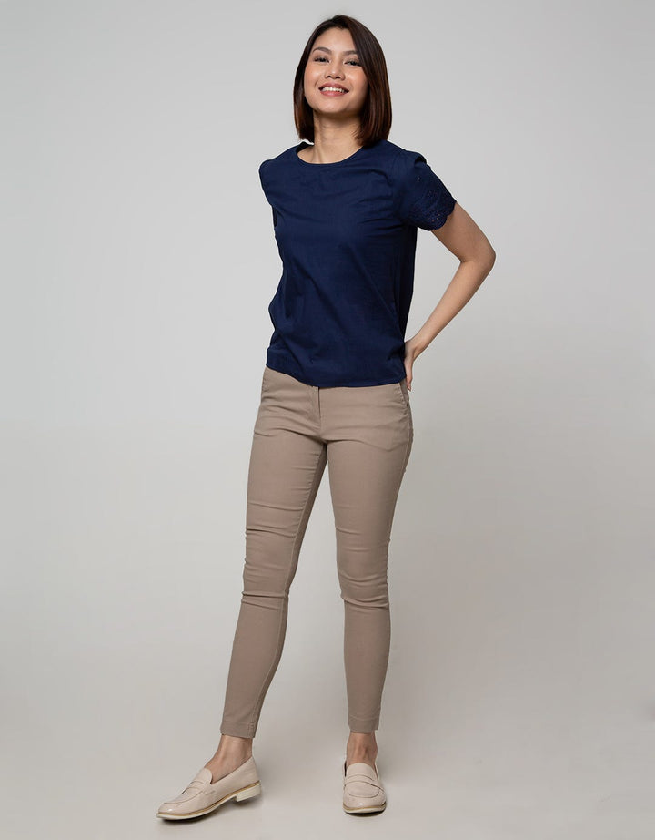 Geela Slim Fit Pants