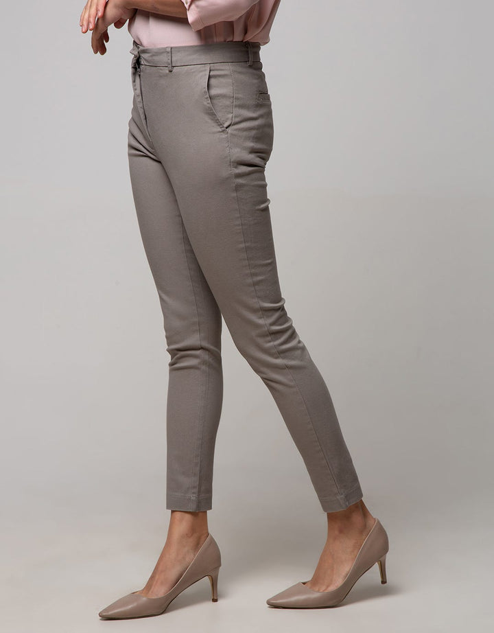 Geela Slim Fit Pant
