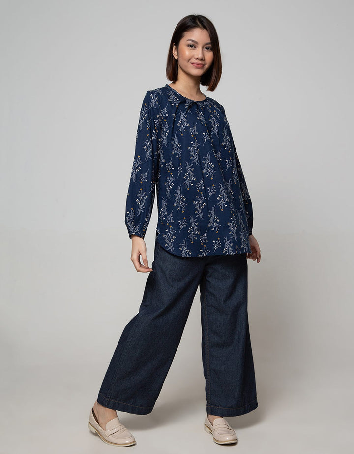 Geela Arsyavi Shirt