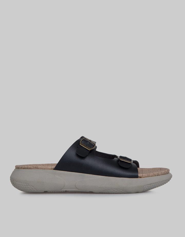 Yongki Komaladi Sandals Buckle Strap