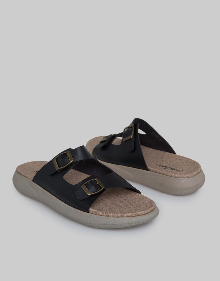 Yongki Komaladi Sandals Buckle Strap