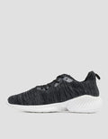 Yongki Komaladi Casual Sporty Look Sepatu Pria