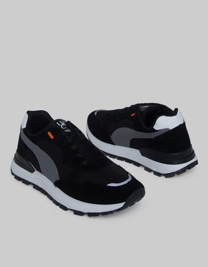Yongki Komaladi Sneakers Shoelace Men