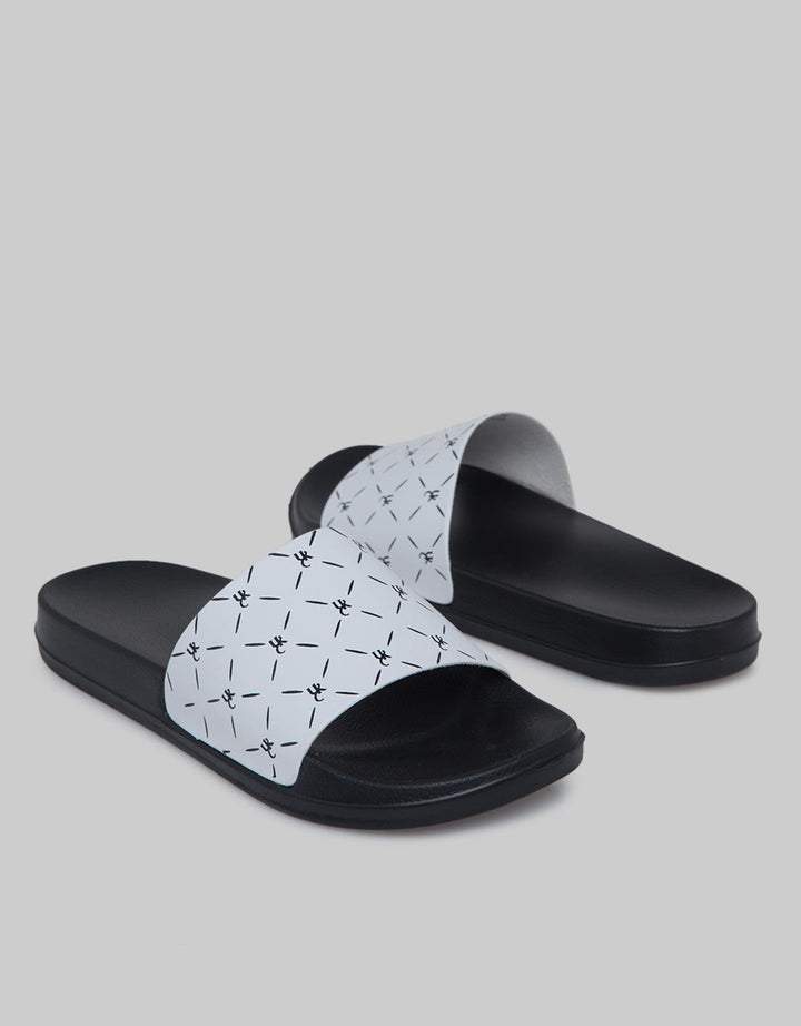 Yongki Komaladi Sandals Full Print