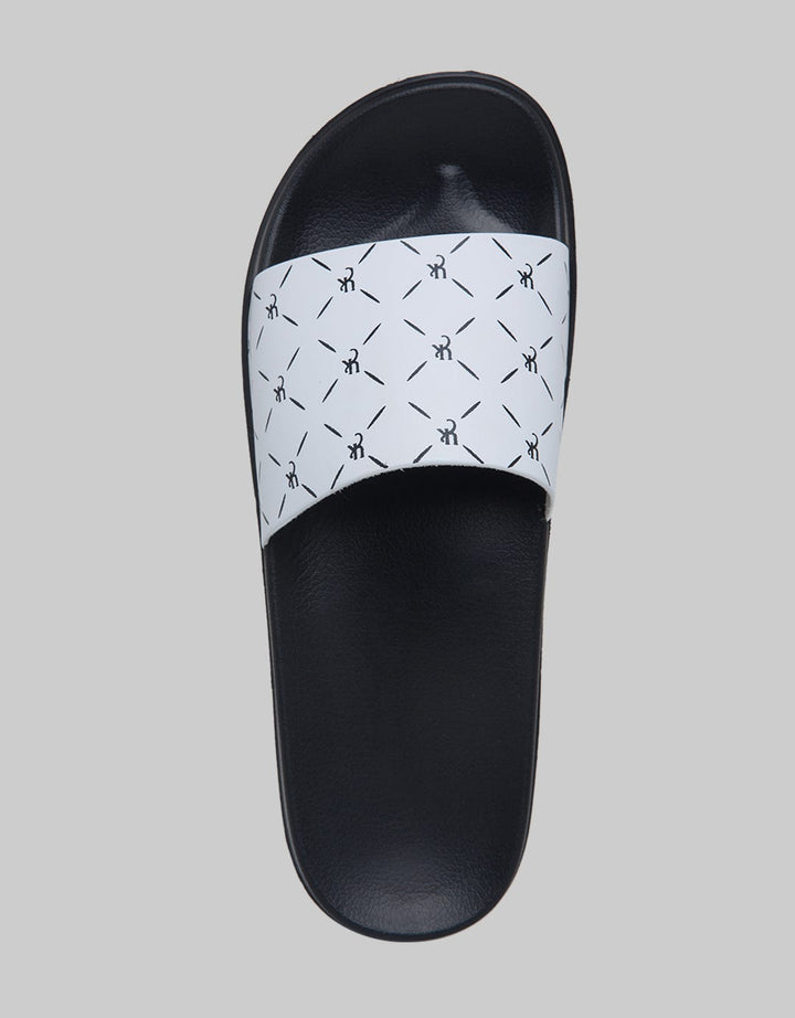 Yongki Komaladi Sandals Full Print