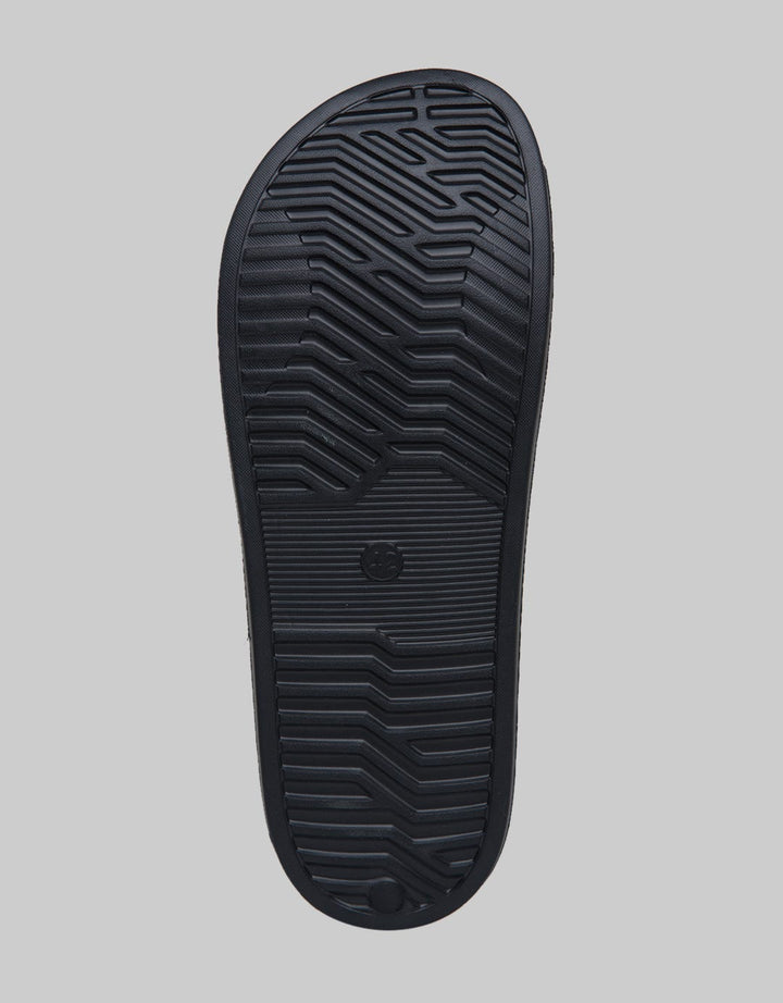 Yongki Komaladi Sandals Print Logo