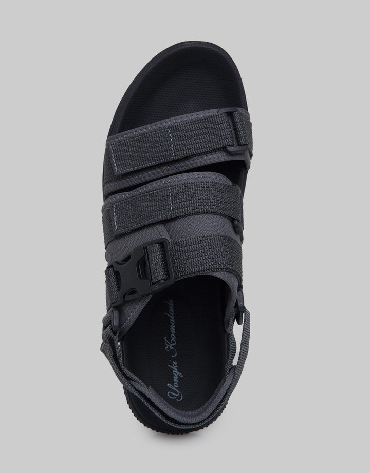 Yongki Komaladi Outdoor Sandal Pria