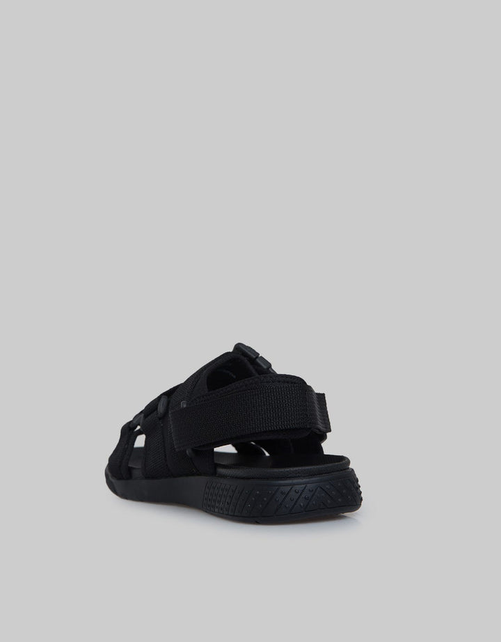 Yongki Komaladi Outdoor Sandal Pria