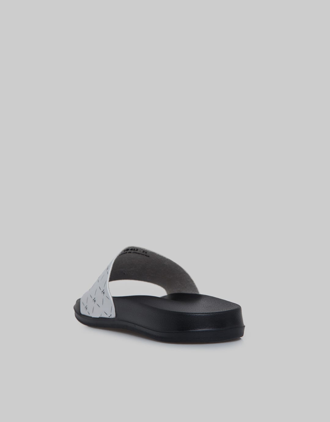 Yongki Komaladi Big Strap Sandal Pria