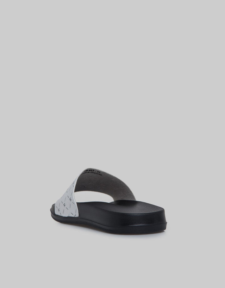 Yongki Komaladi Big Strap Sandal Pria