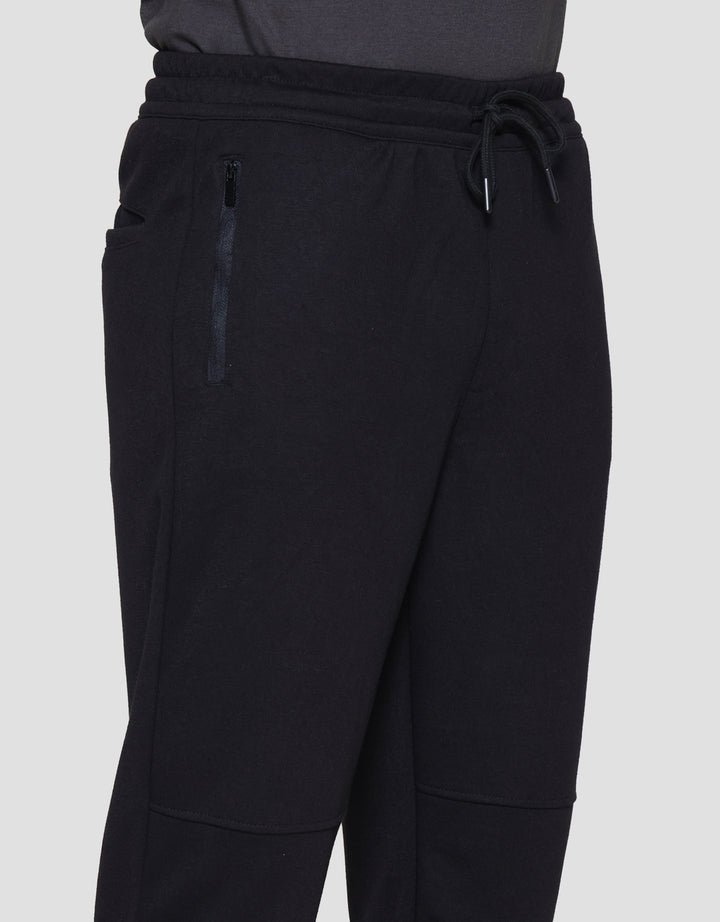 Nevada Knit Cut N Sewn Jogger Pria