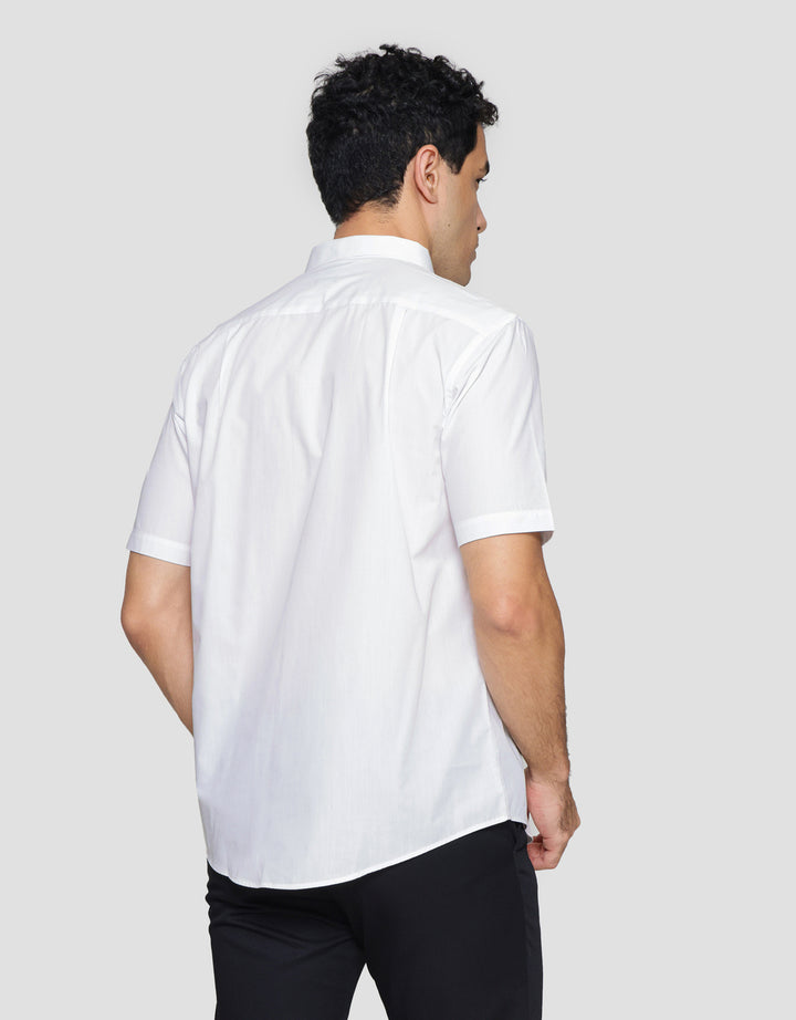 Cole Basic Solid Reguler Fit Kemeja Lengan Pendek Pria