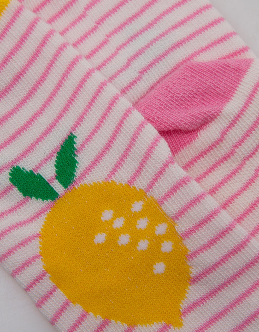 SOCKS KK GIRLS STRIP