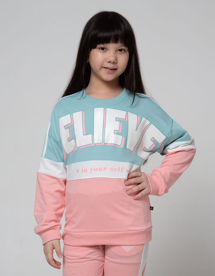 Nevada Sweatshirt Cut N Sewn Big Print Believe