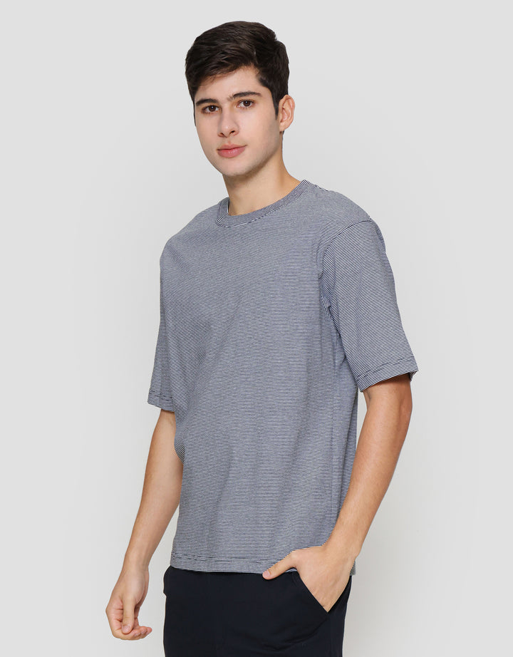 Suko Oversized Garis Kerah Bulat Kaos Lengan Pendek Pria